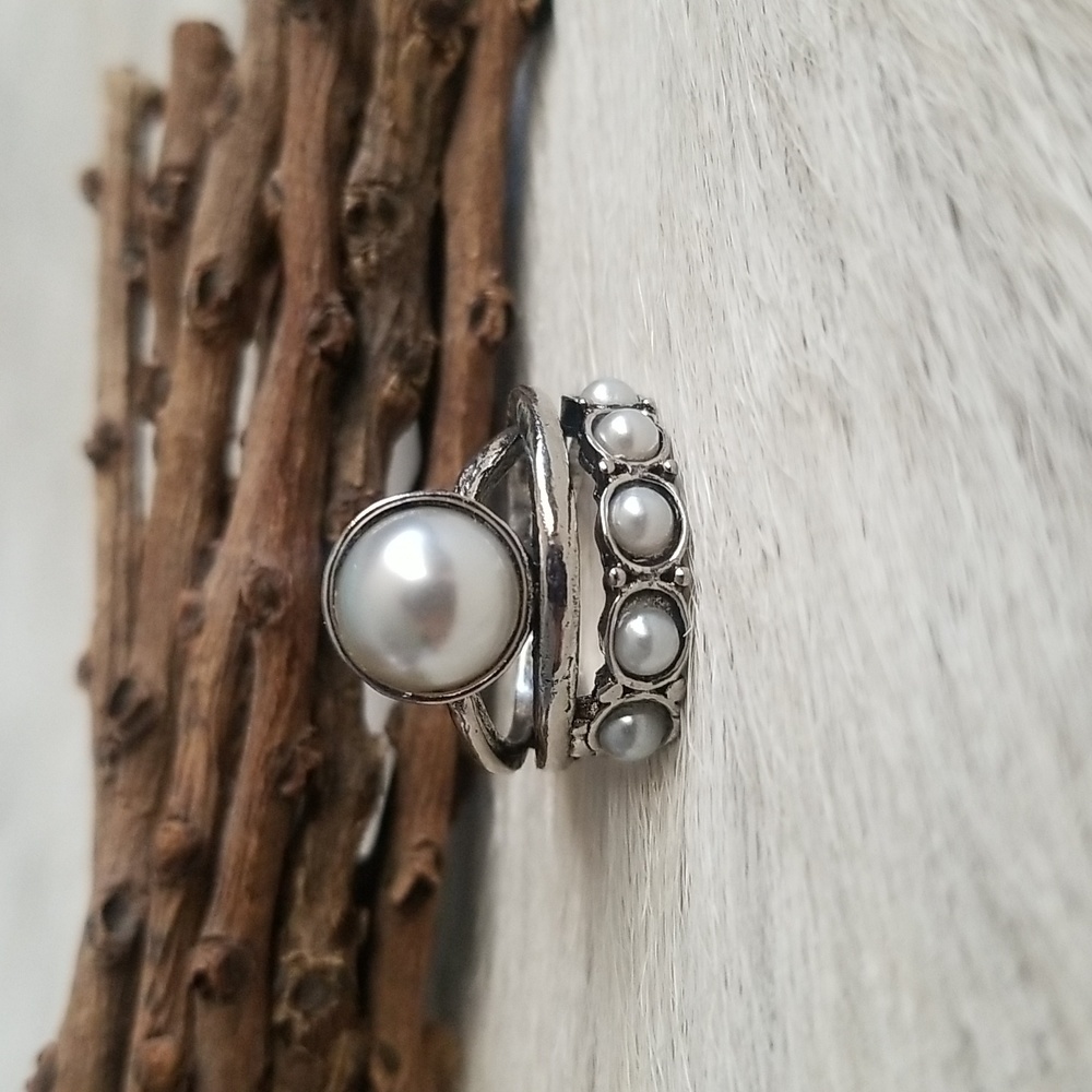 Pearl Solitaire Ring - Picture 6 of 7